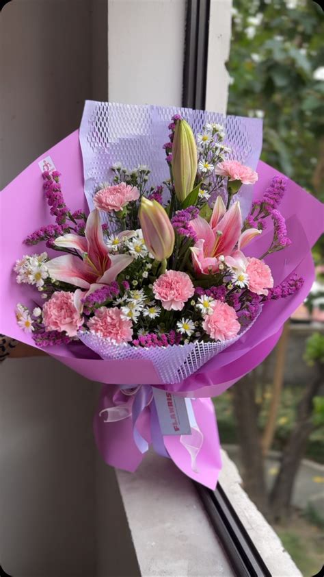 Flower shop in Mandaluyong City .